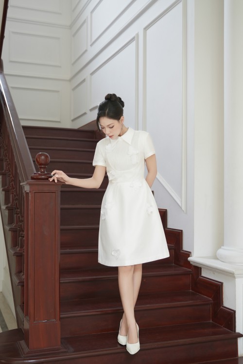 Sixdo White 3D Flower Organza Blouse